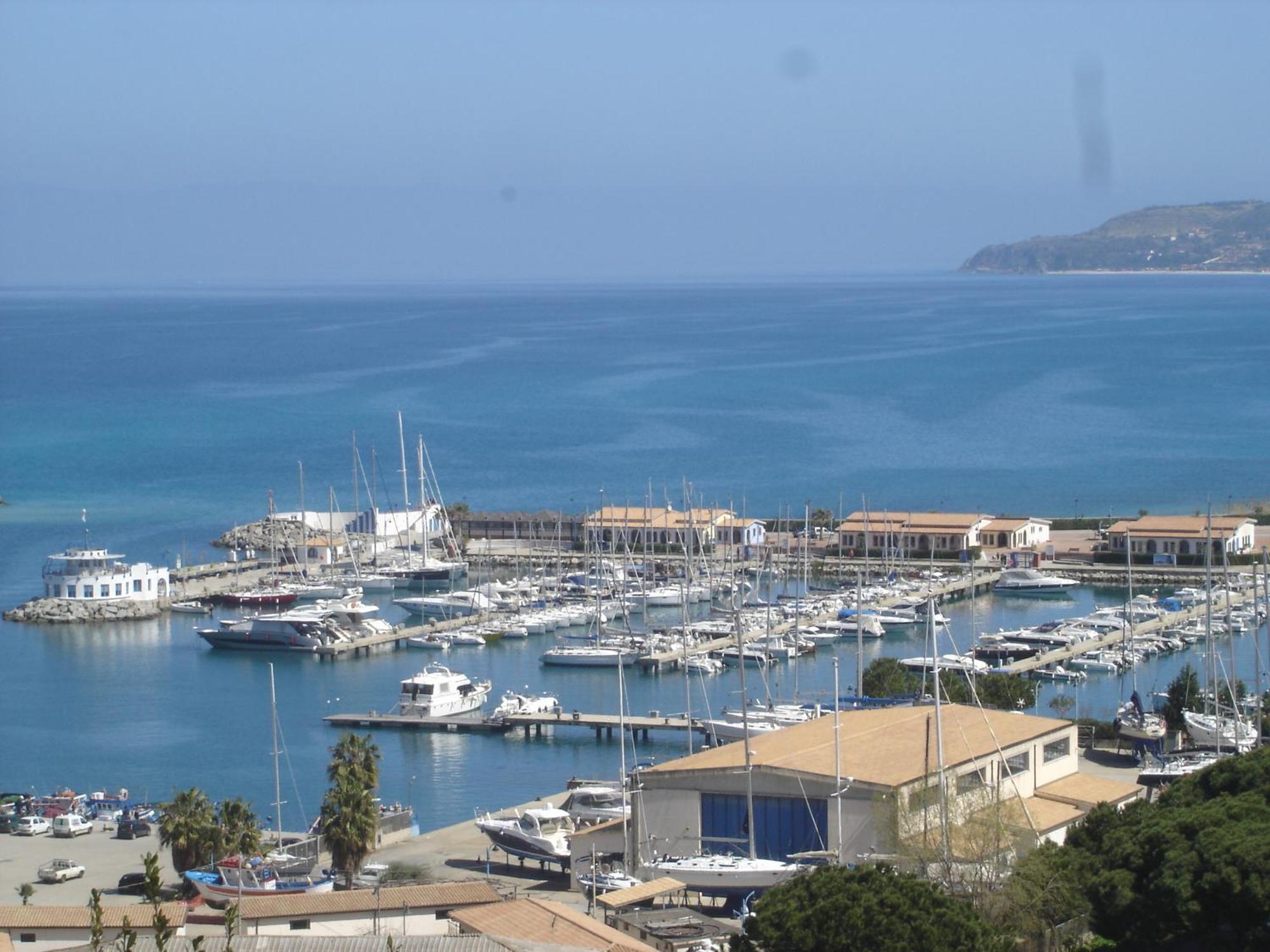 Sul Mare Capo Vaticano